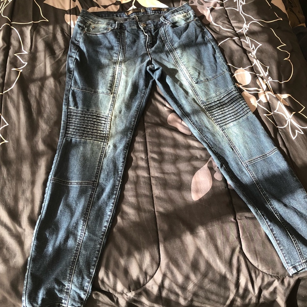 Kardashian Premium Denim Jeans “Kim Curvy Skinny”